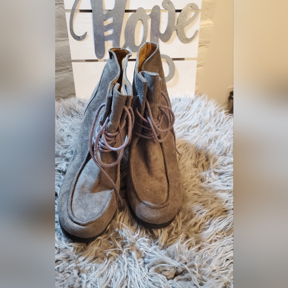 Nine West Vintage America Gray Suede Bootie